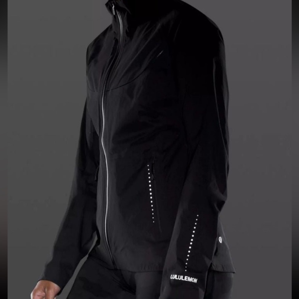 NWOT Lululemon Fast and Free Windbreaker